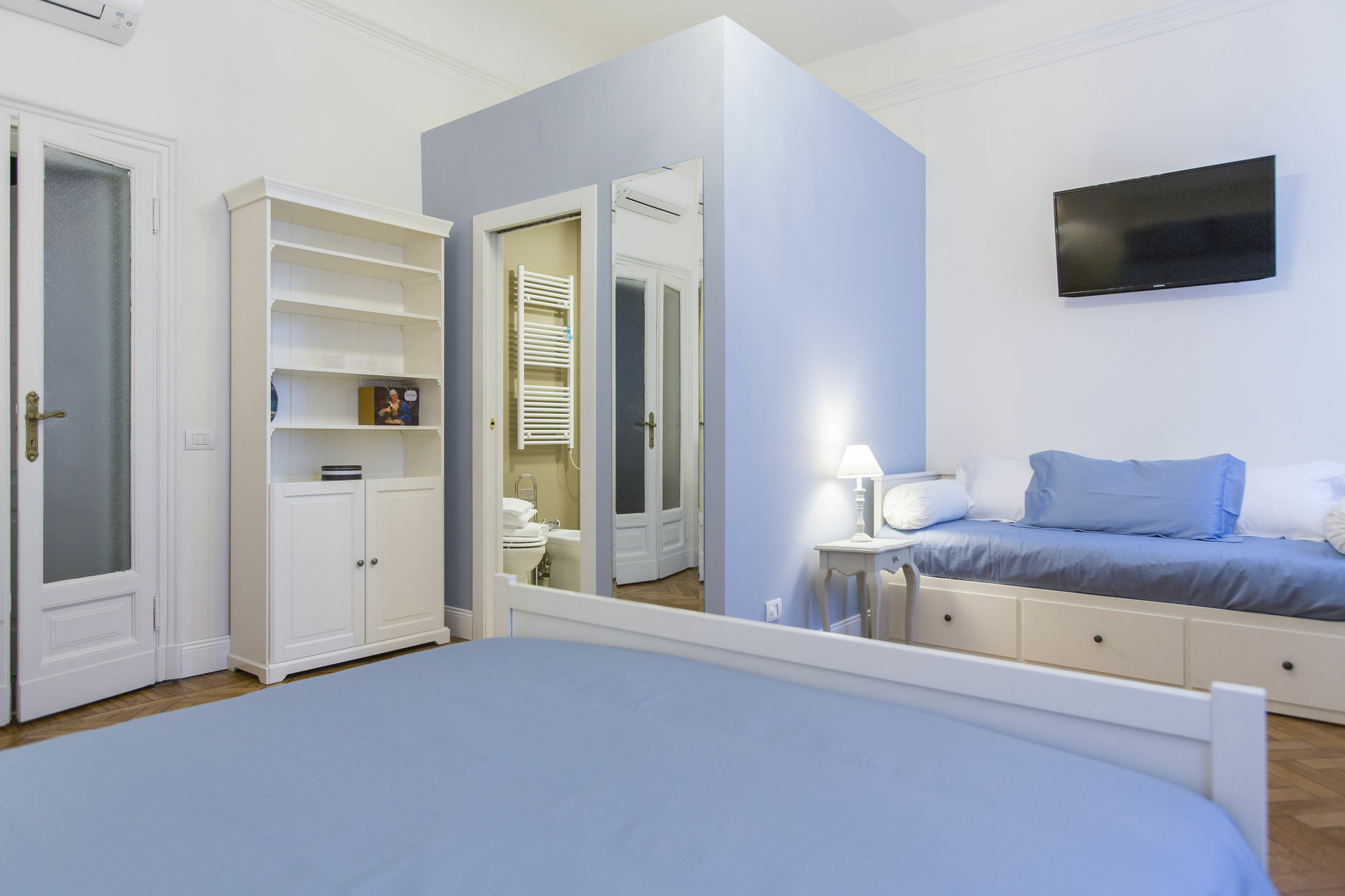 Household Settembrini Hotel Milan Exterior photo